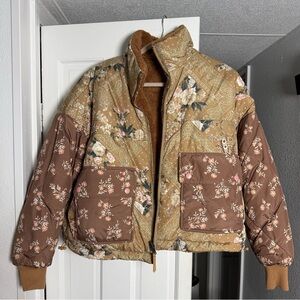 Reversible puffer jacket with fun print